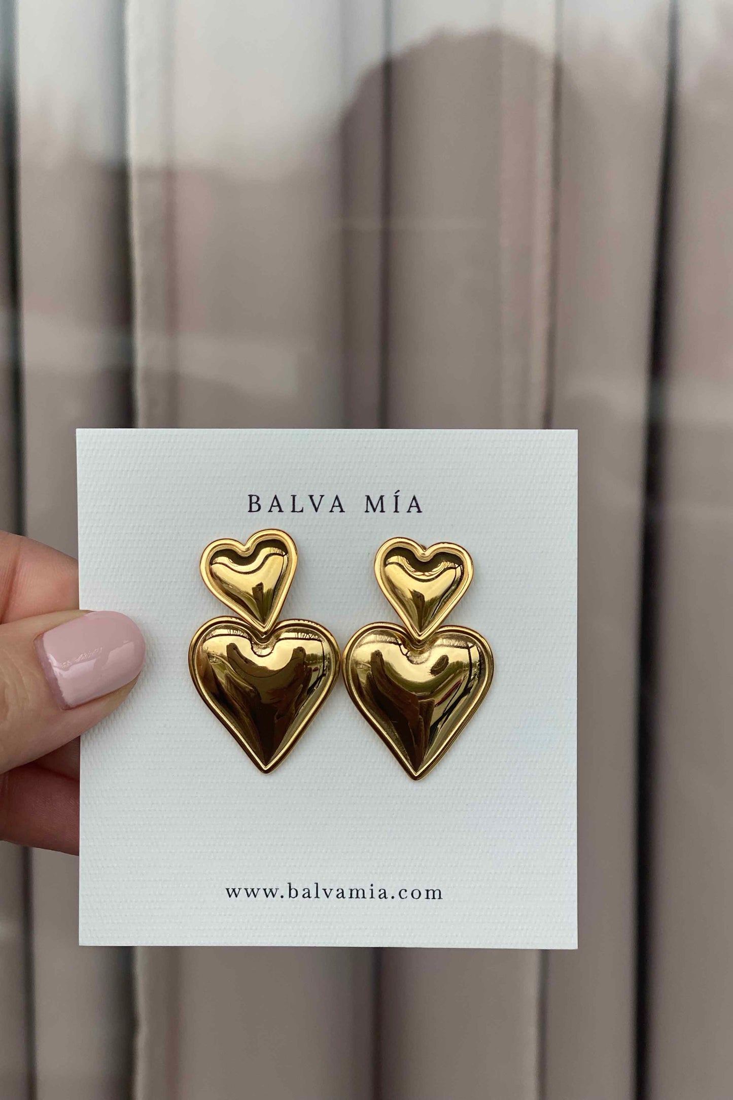 ARETES QUEEN OF HEARTS GOLD